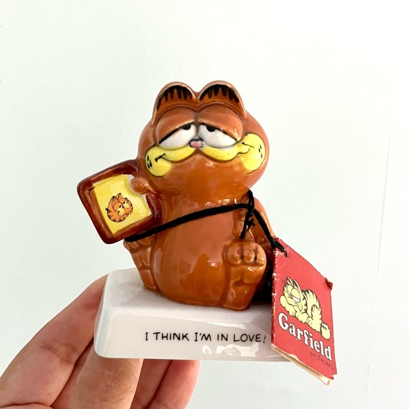 Vintage Accents Vintage 7s Garfield Cat Self Love Figurine Ceramic